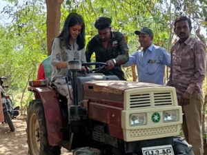 update_0000_Our Corner - Updates - Home Page - Navya and Tractor